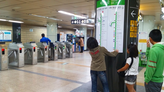 Hapjeong(合井)駅構内 Hapjeong(合井)駅構内