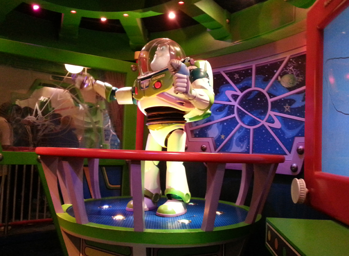 バズライトイヤー・レーザーブラスト(Buzz Lightyear Lazer Blast) バズライトイヤー・レーザーブラスト(Buzz Lightyear Lazer Blast)
