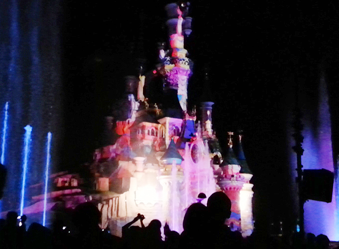 sleeping beauty castleのショー sleeping beauty castleのショー