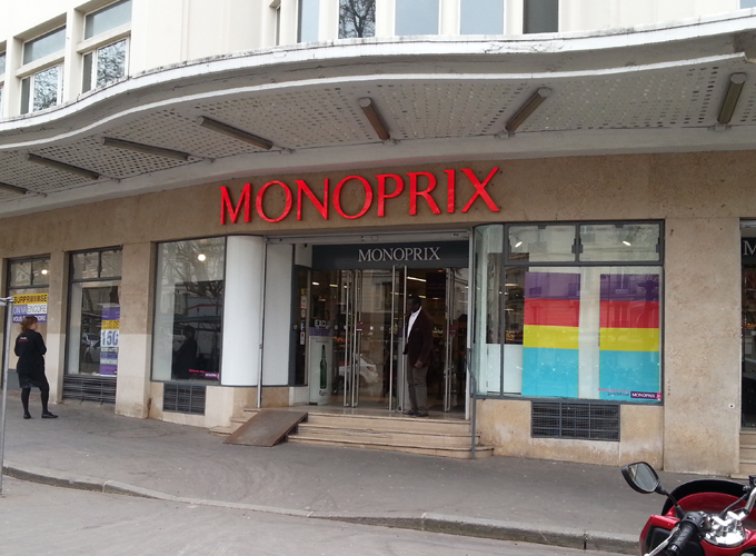フランスのスーパーマーケット「MONOPRIX」 フランスのスーパーマーケット「MONOPRIX」