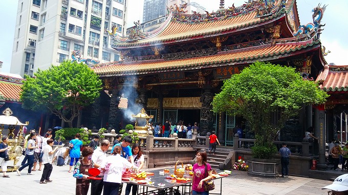 龍山寺(Long shan si.) 龍山寺(Long shan si.)