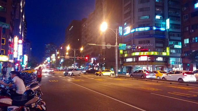 台湾居酒屋(taiwan shi Jujiuwu.) 台湾居酒屋(taiwan shi Jujiuwu.)