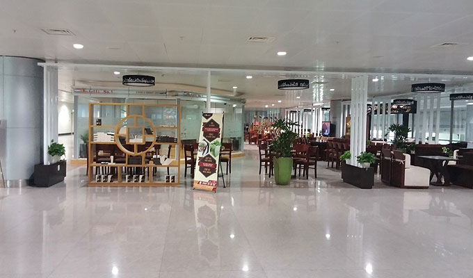 タンソンニャット国際空港(Tan Son Nhat International Airport.) タンソンニャット国際空港(Tan Son Nhat International Airport.)